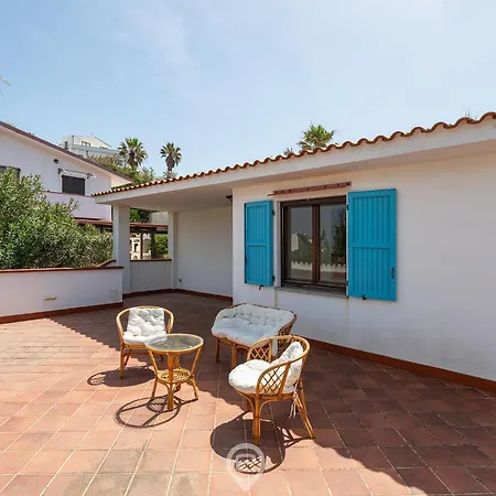 Estay - Casa Sottotorre Beachfront *