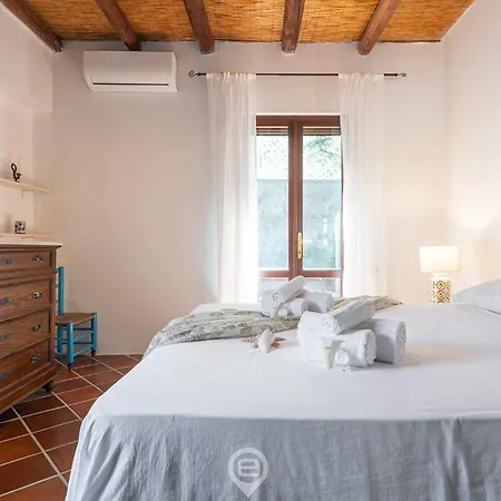 Estay - Casa Sottotorre Beachfront Calasetta