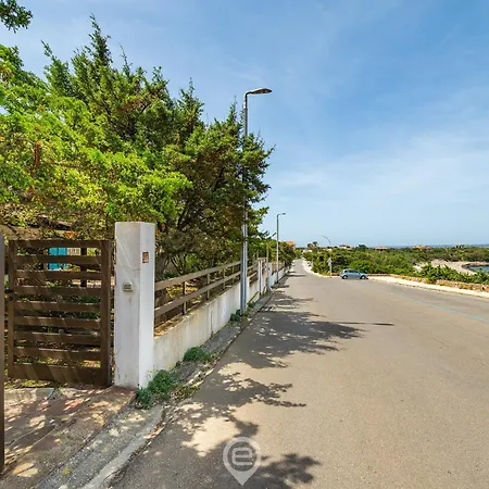 Vila Estay - Casa Sottotorre Beachfront Calasetta